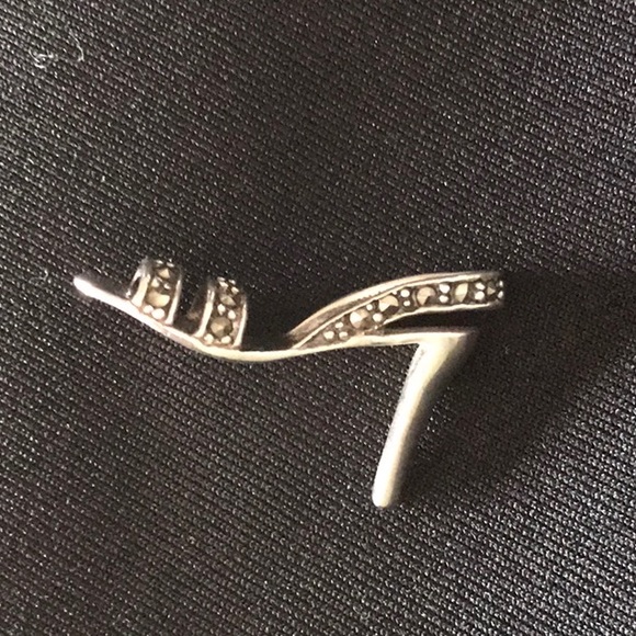 STERLING SILVER SHOE PENDANT WITH CHAIN - Picture 4 of 8